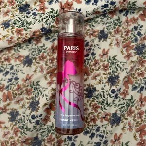 Paris Amour Bath and Body Works fragrance mist